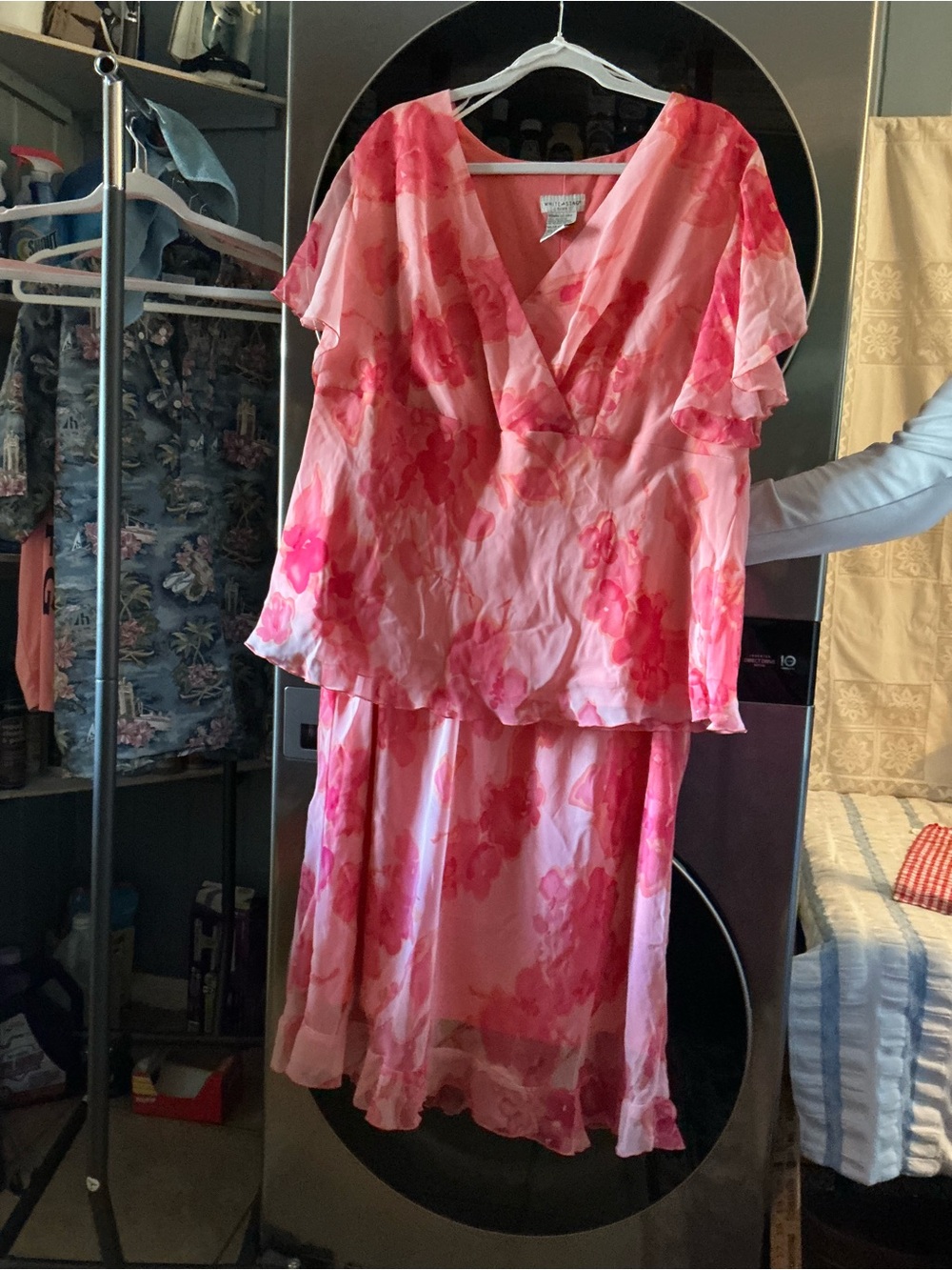 Womans 22-24 White Stag Pink Floral Layered Dress